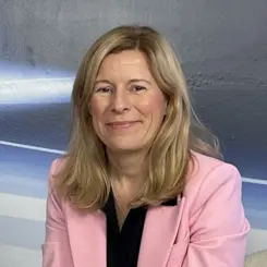 Sarah Howell Headshot From Adipec (1)